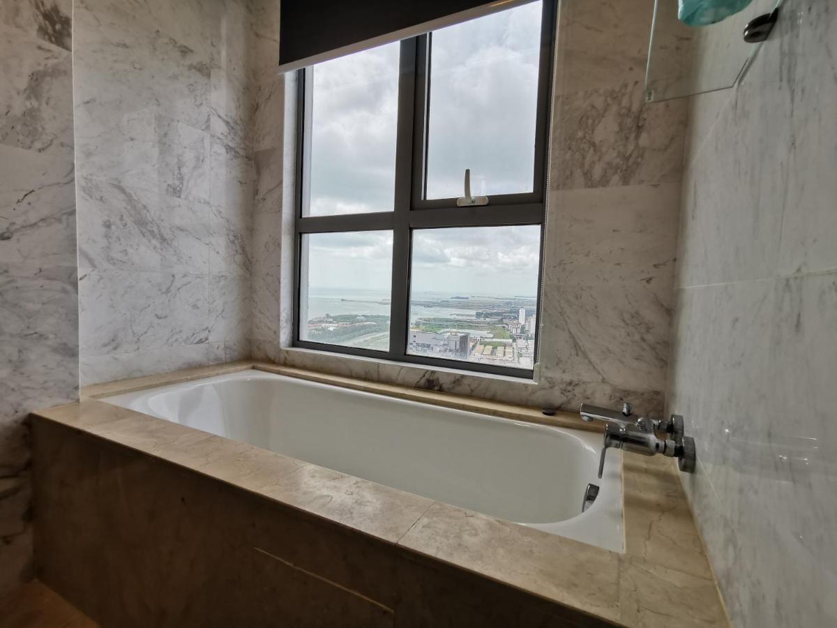50m² 1 slaapkamer, 1 privé badkamer Appartement in Melaka Raya Buitenkant foto